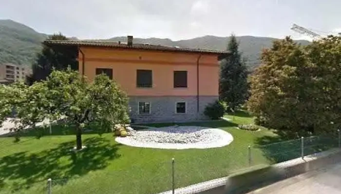Auto Centro Multimarche Cadenazzo -  Street View 360deg Fotos - Cadenazzo