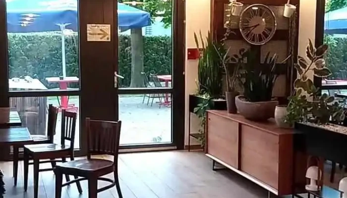 Bb Hotel Videos - Rothrist
