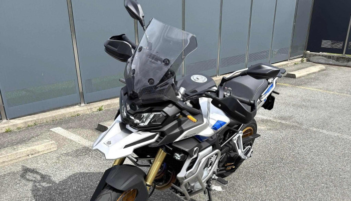 Bb Motors -  Motorradgeschaft - Camorino