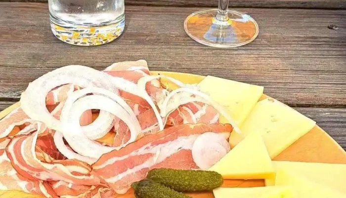 Bergwirtschaft Teuffelen -  Essen Und Trinken - Attiswil