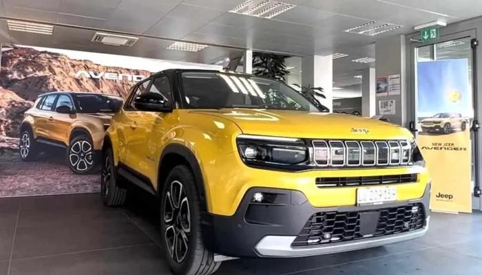 Bertoni Automobili Sa Renault Nissan Jeep Peugeot Fiat Abarth Innenansichten - Ascona