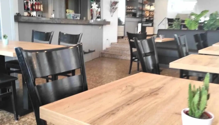 Cafe Restaurant Traff Alle - Laufen