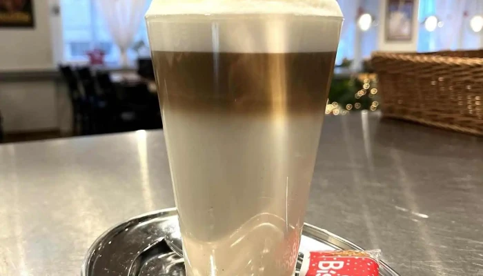 Cafe Restaurant Traff Essen Und Trinken - Laufen