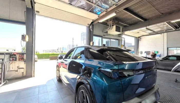 Carrosserie De Moncor Clement Schouwey Sa Street View 360deg Fotos - Villars-sur-glâne