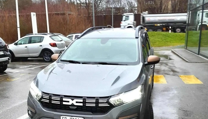 Dacia Marly -    Rrg Instagram - Marly