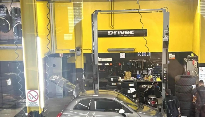 Driver Center Agom Balerna -  Instagram - Balerna