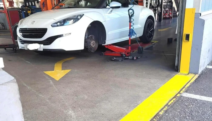 Driver Center Agom Balerna -  Katalog - Balerna