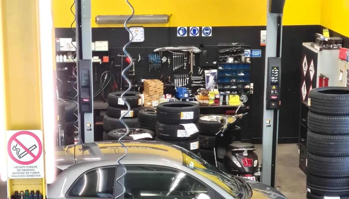Driver Center Agom Balerna -  Telefon - Balerna