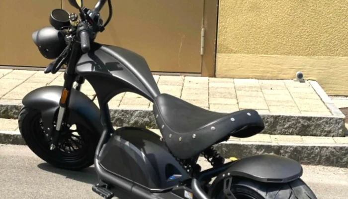 E -  Motors Schweiz Gmbh E - lektro Roller E - lektro Scooter E - lektro Auto Telefon - Reinach