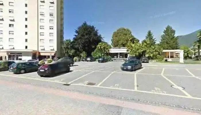 Fully Burgers And Fries -  Street View 360deg Fotos - Tenero-contra