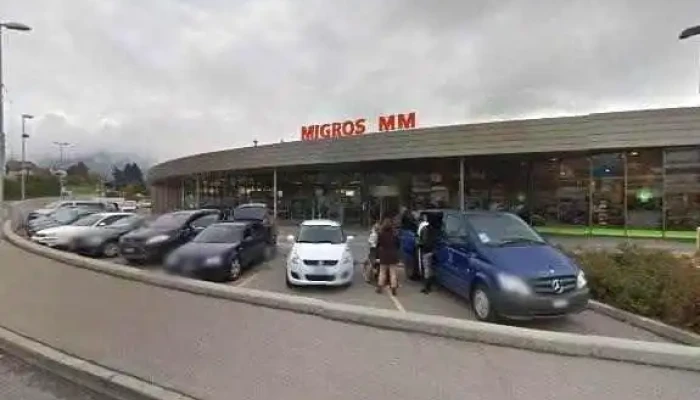 Garage Carrosserie Des Narcisses Savoy Sa -  Street View 360deg Fotos - Châtel-saint-denis