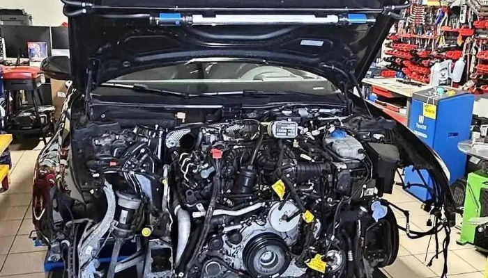 Garage Dutka -  Werkstatt - Holderbank