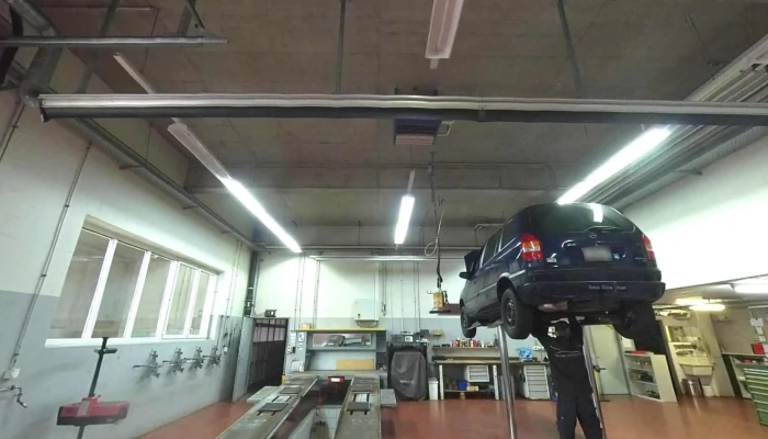 Garage Thuring Ag Autohaus - Zwingen