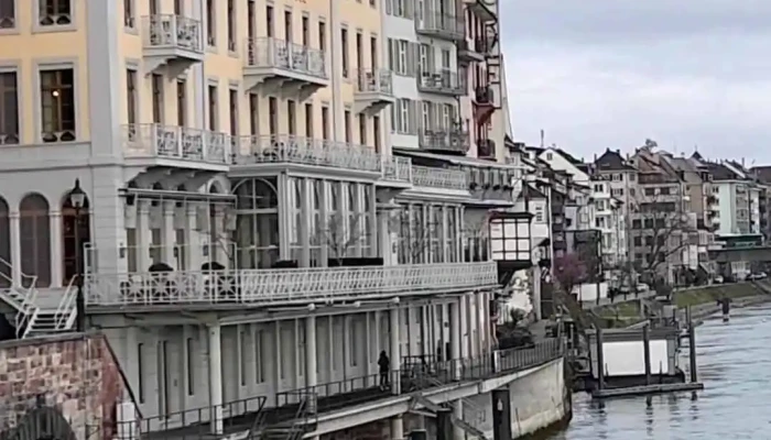 Grand Hotel Les Trois Rois -  Aussenbereich - Basel