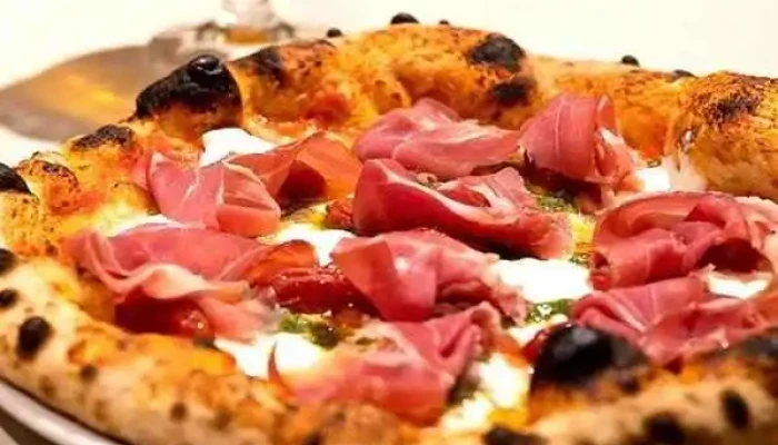 Grotto Il Paiolo Cucina Pizza Prosciutto - Losone