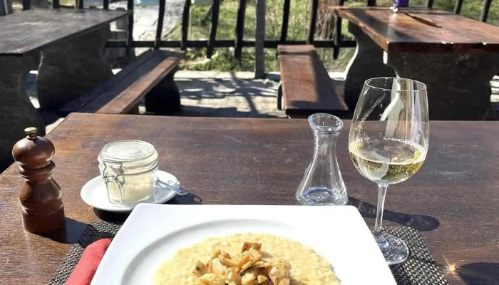 Grotto Mulin Di Cioss Essen Und Trinken - Arcegno