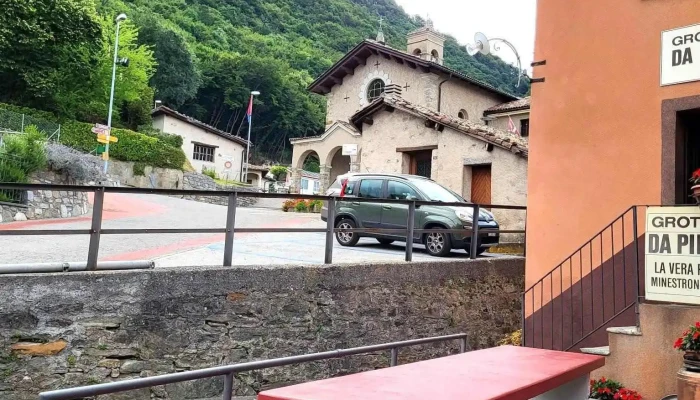 Grotto Pierino -  Atmosphare - Cureggia
