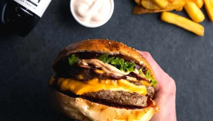 Holycow Gourmet Burger Co Grancia Pommes Frites - Grancia