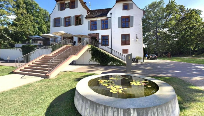 Hotel Im Schlosspark -  Street View 360deg Fotos - Binningen