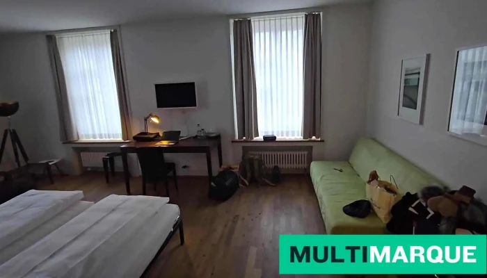 Hotel Im Schlosspark -  Videos - Binningen