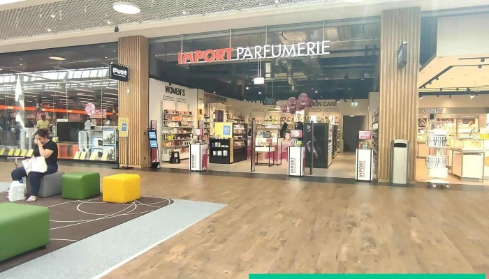 Import Parfumerie Villars Sur Glane Centre Alle - Villars-sur-glâne