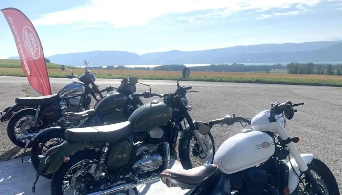 Jawa Moto Switzerland -  Alle - Lugnorre