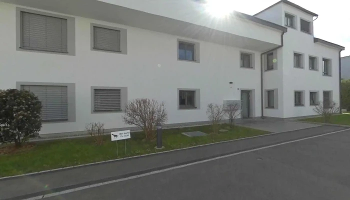 Jurg Pfenninger Automobile Street View 360deg Fotos - Otelfingen