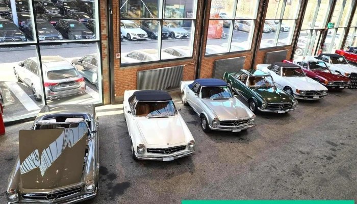 Kestenholz Automobil Ag Morgan Innenansichten - Pratteln