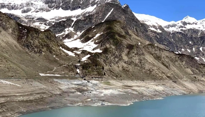 Lago Ritom Dam -  Nummer - Quinto
