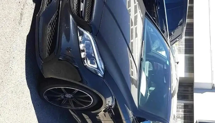 Mas Auto -  Innenansichten - Allschwil