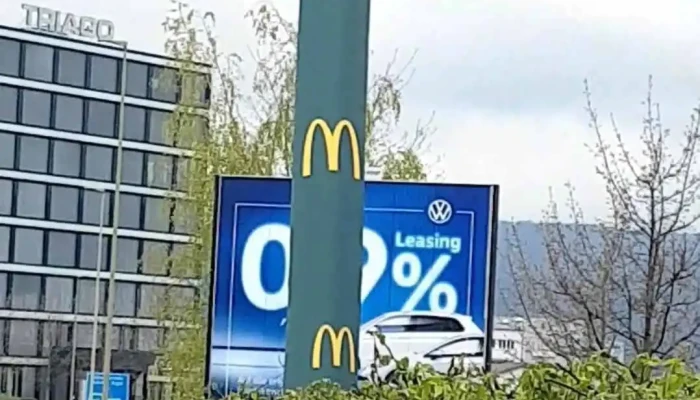 Mcdonalds Restaurant Videos - Pratteln