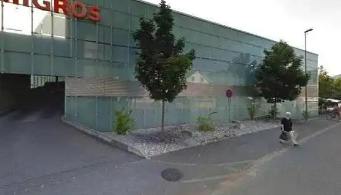 Migros -  Supermarkt   Gelterkinden Street View 360deg Fotos - Gelterkinden