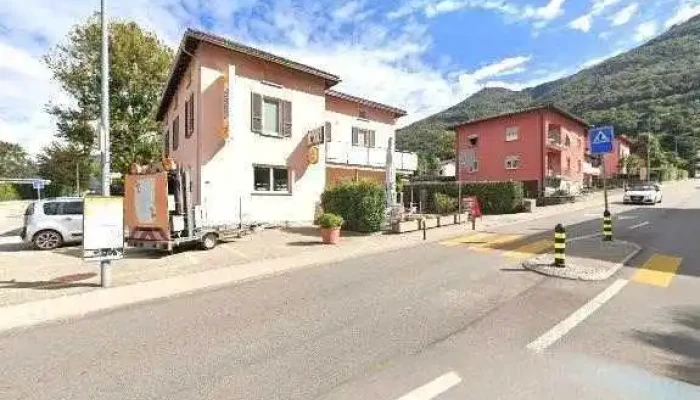Mr Food Street View 360deg Fotos - Cadenazzo