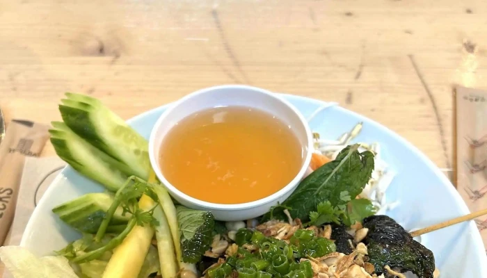 Nón Lá Vietnamese Streetfood Markthalle - Basel
