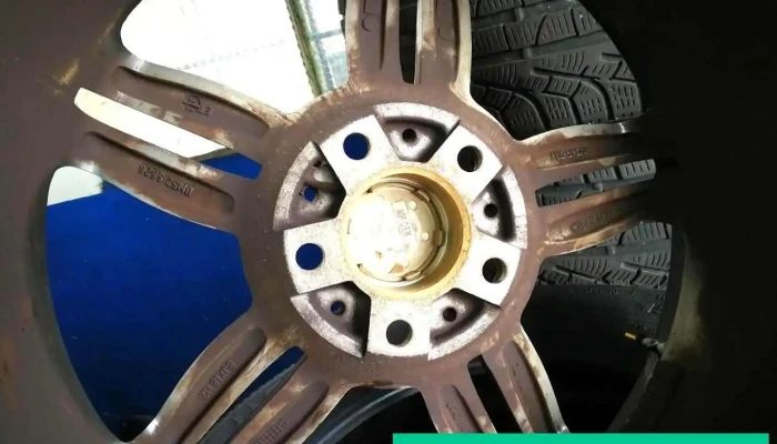 Planet Gomme Sagl Centro Pneumatici Auto, Moto, Scooter - Magliaso