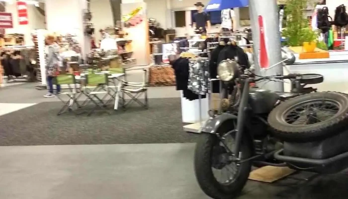 Polo Motorrad Store Bern -  Motorrad - Niederwangen Be
