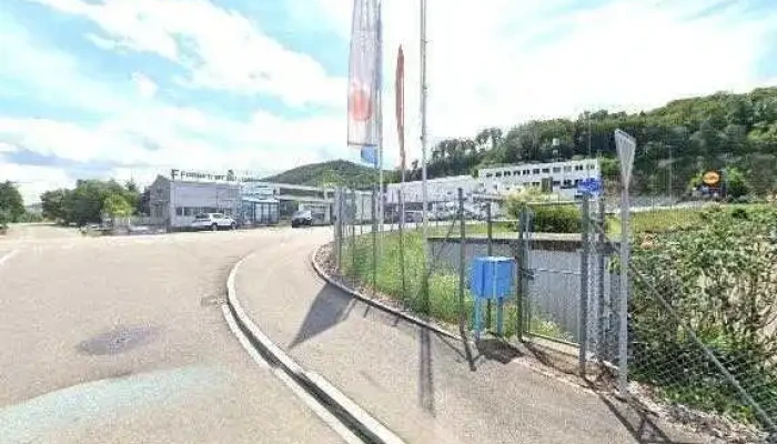 Poolbau Minder Swimmingpool Brunnen Schwimmbadbau Basel Baselland Street View 360deg Fotos - Lausen