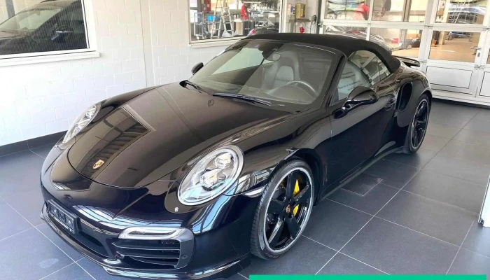 Porsche Gebrauchtwagen Zentrum Basel Nef Sportwagen Ag Innenansichten - Frenkendorf