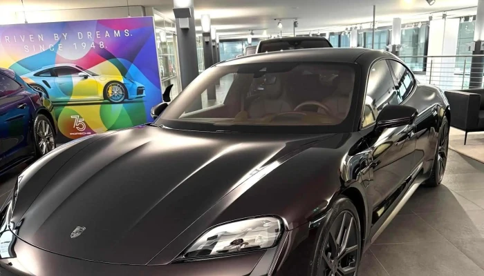 Porsche Zentrum Basel Nef Sportwagen Ag Porsche Handler - Münchenstein
