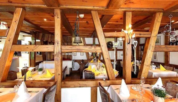 Restaurant Hotel Weisses Kreuz Rsp Neuenschwander Ag Breitenbach Street View 360deg Fotos - Breitenbach