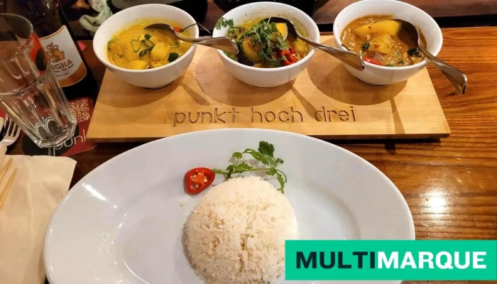 Restaurant Punkt -    Salle Grenette Kaeng Khiao Wan - Fribourg