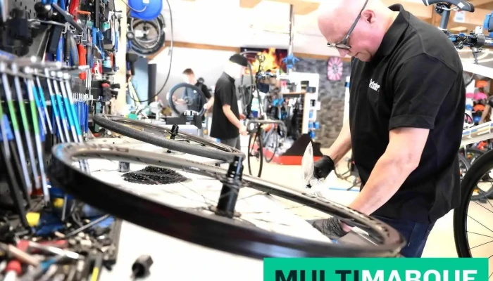 Sportster24 - Fahrradwerkstatt & Veloladen I Velomechaniker Zürich - Uitikon