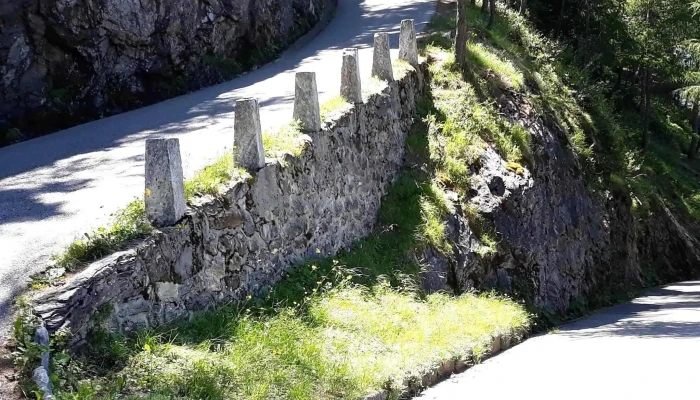 Staumauer -    Lago Di Luzzone Bewertung - Blenio