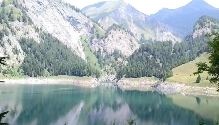 Staumauer -    Lago Di Luzzone Fotos - Blenio