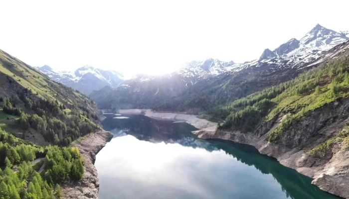 Staumauer -    Lago Di Luzzone Street View 360deg Fotos - Blenio