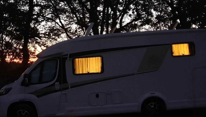 Strewo Camper Shop Wohnmobile Und Wohnwagen Adresse - Waltenschwil