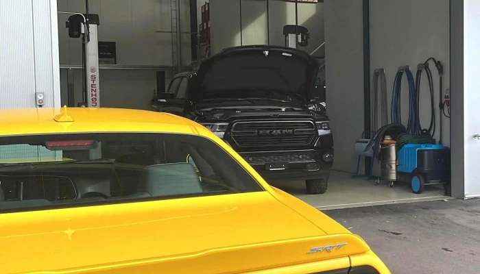 Vorstadt Garage Presicce Gmbh Chrysler Dodge Ram Jeep Preise - Spreitenbach